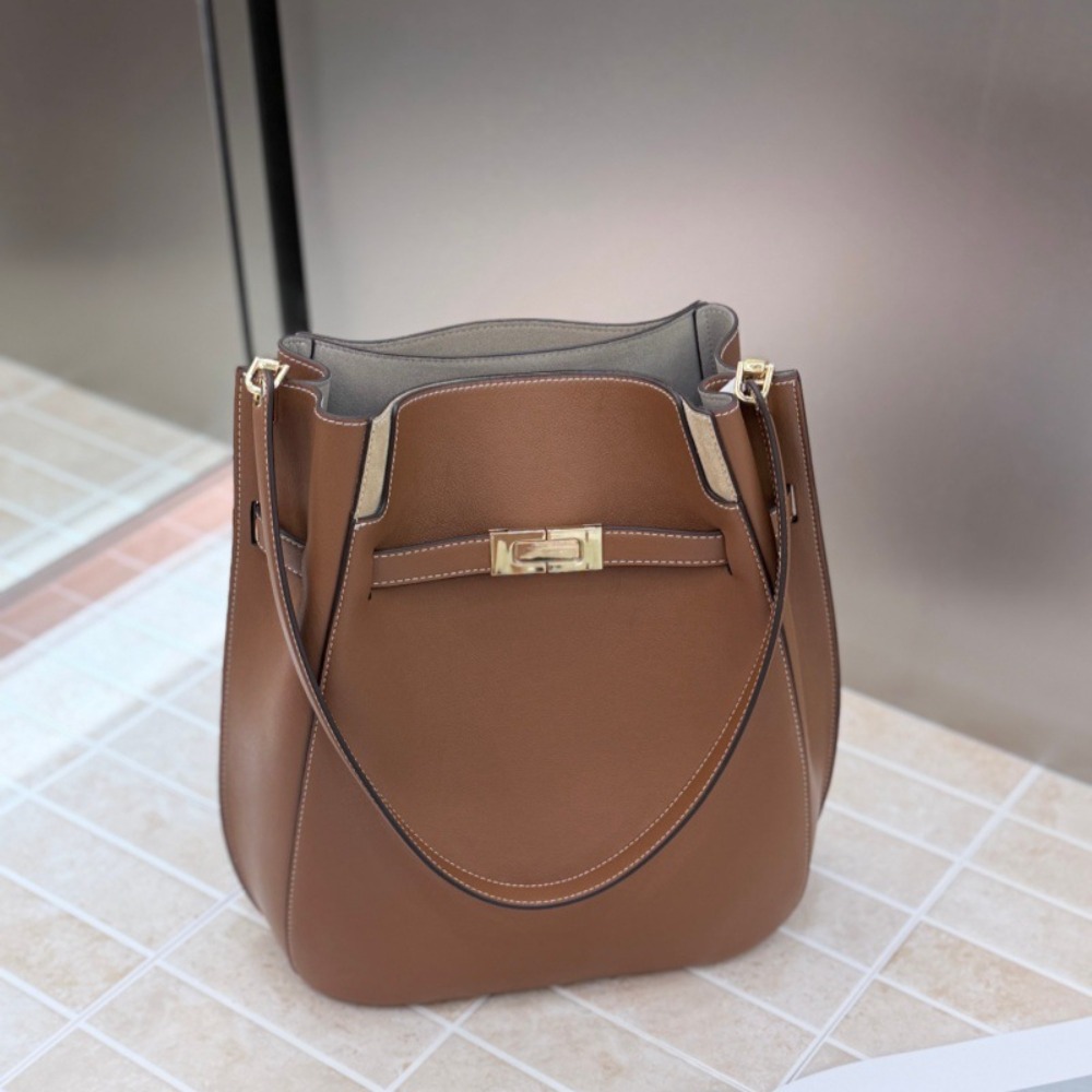 Nuova Borsa a Secchiello Stile - Luxury Bags Leather recensione e prezzo
